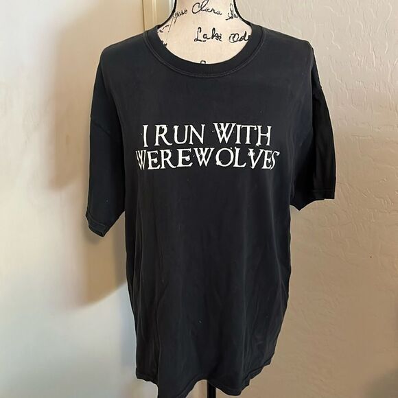 Twilight I Run With Werewolves Team Jacob Black Graphic Shirt - Picture 1 of 9